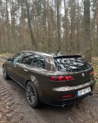 Alfa Romeo 159 cena 19000 przebieg: 241000, rok produkcji 2007 z Legionowo małe 301